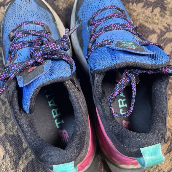 New Balance Women's Hierro V5 WTHIERC5 Cobalt/Poison Berry Hiking Shoes Size 8.5 - Picture 8 of 12